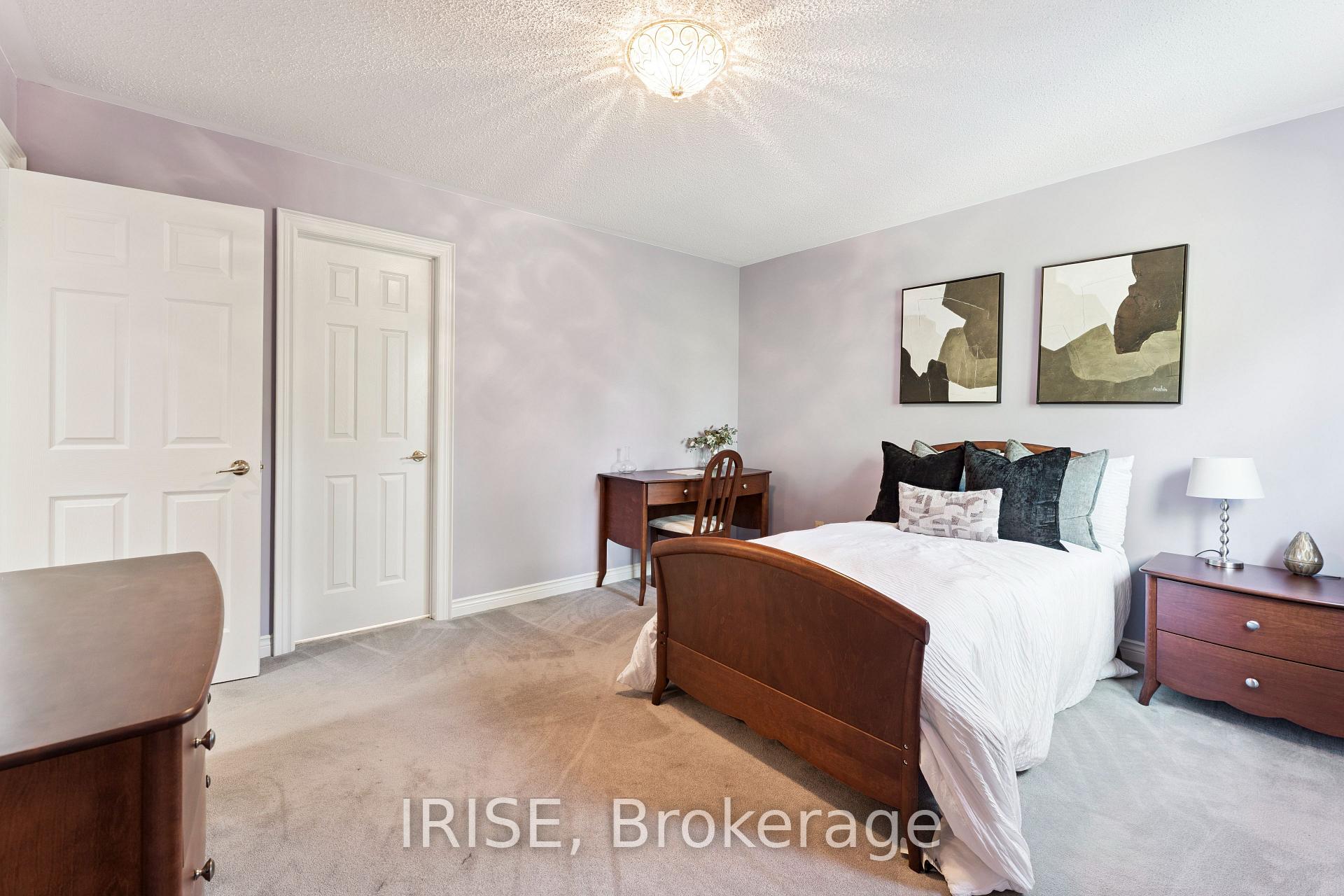 Photo 23 of 20 Viewmount Crescent, Brampton, Snelgrove — HOMEH