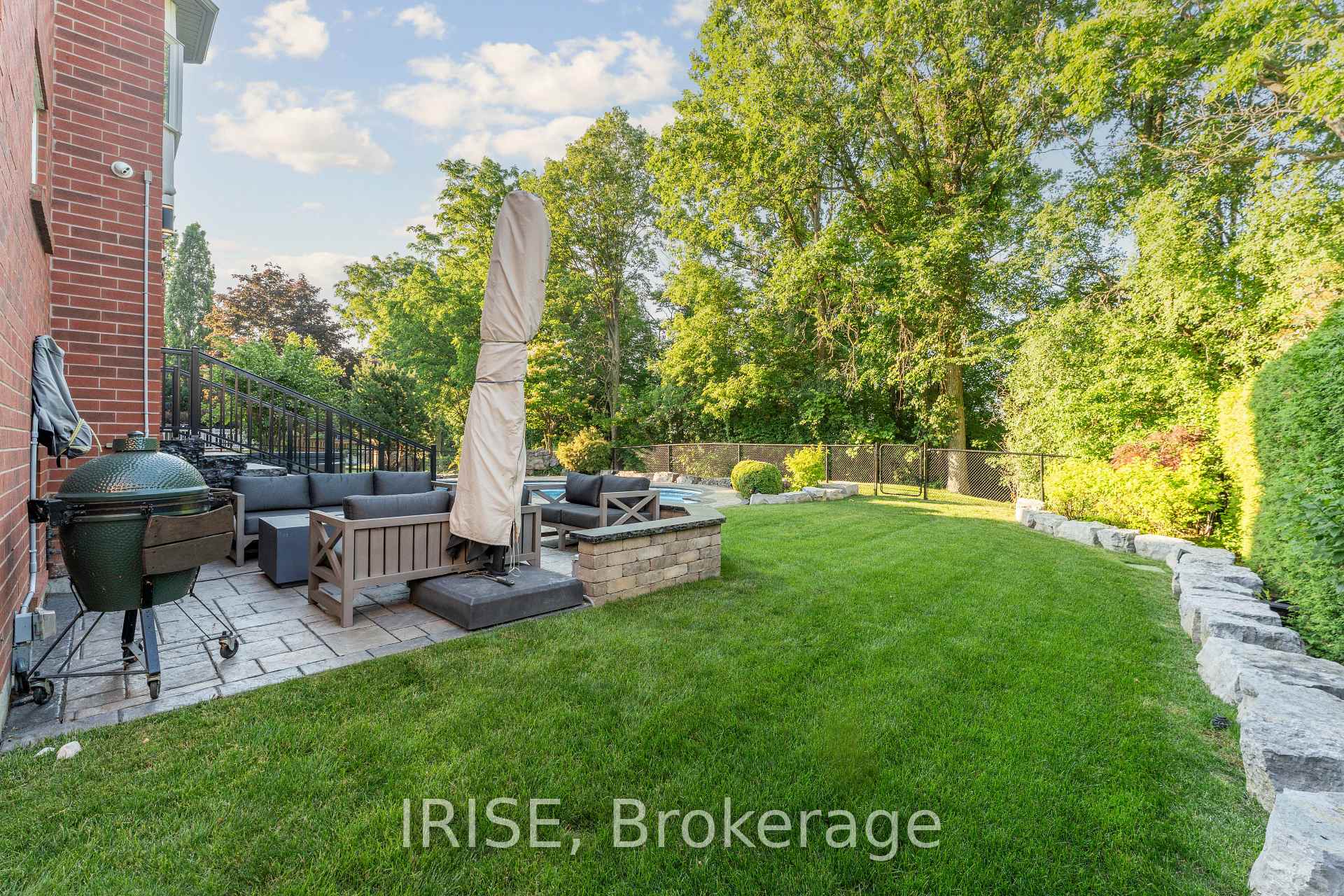 Photo 41 of 20 Viewmount Crescent, Brampton, Snelgrove — HOMEH