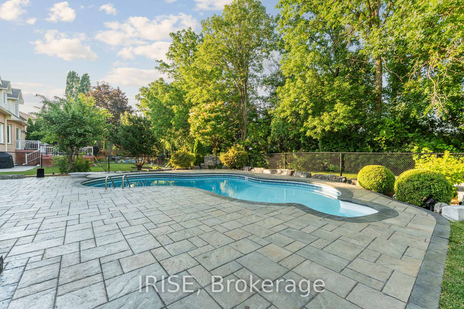 Photo 49 of 20 Viewmount Crescent, Brampton, Snelgrove — HOMEH
