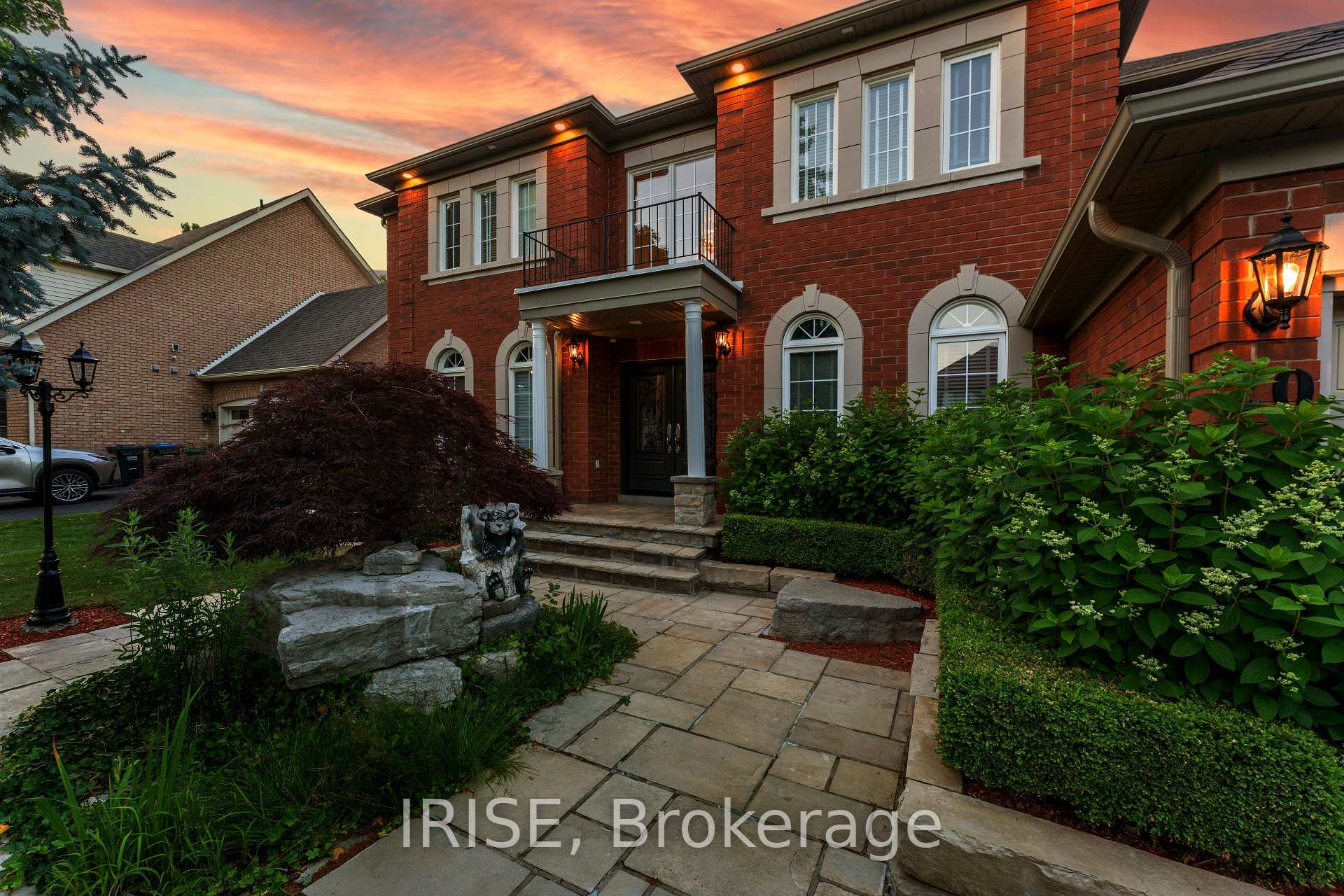 Photo 37 of 20 Viewmount Crescent, Brampton, Snelgrove — HOMEH
