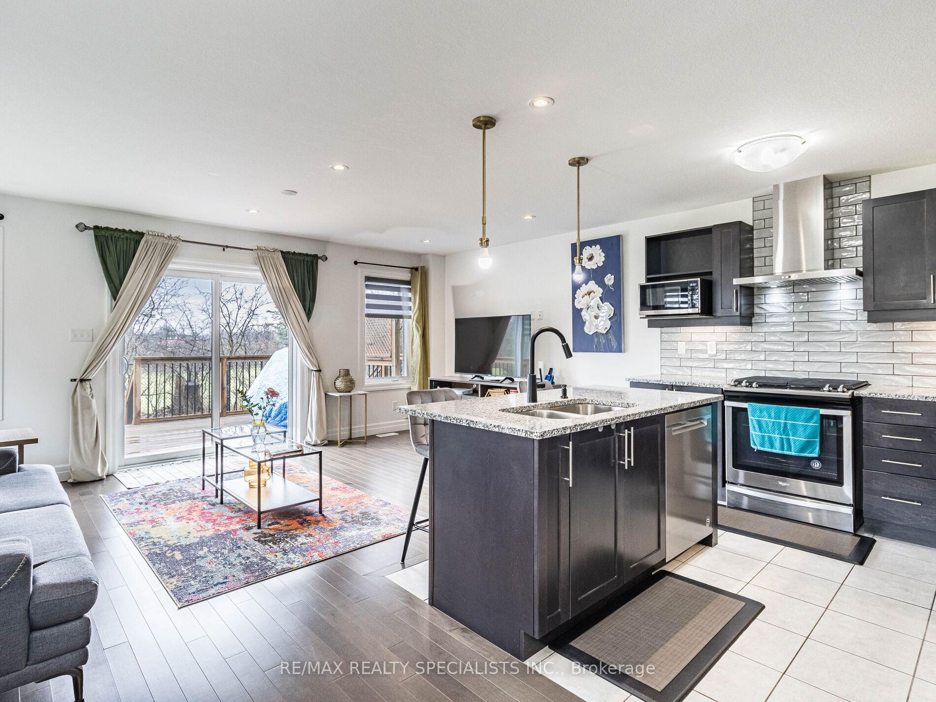 Photo 9 of Unit 1, 135 Hardcastle Drive, Cambridge — HOMEH
