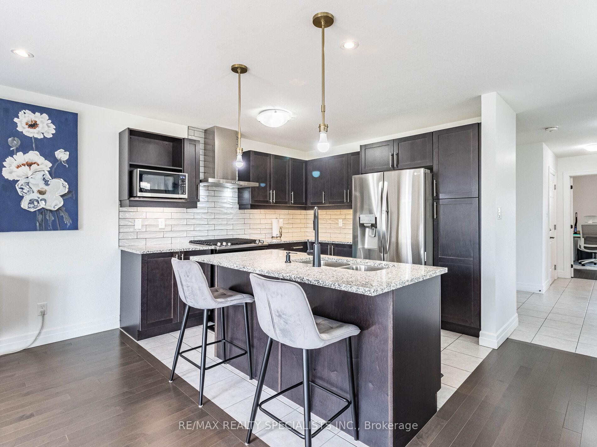 Photo 14 of Unit 1, 135 Hardcastle Drive, Cambridge — HOMEH