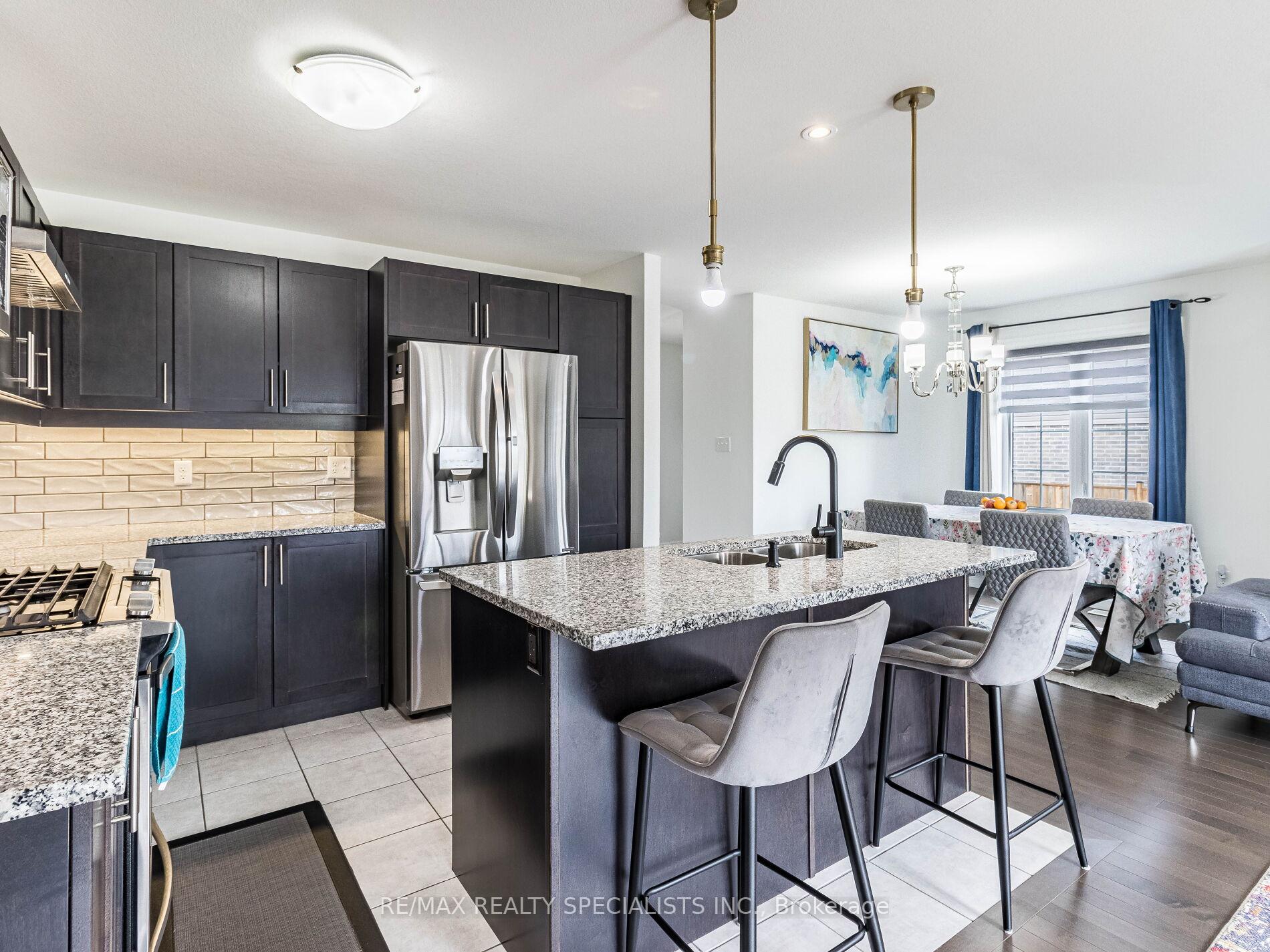 Photo 13 of Unit 1, 135 Hardcastle Drive, Cambridge — HOMEH
