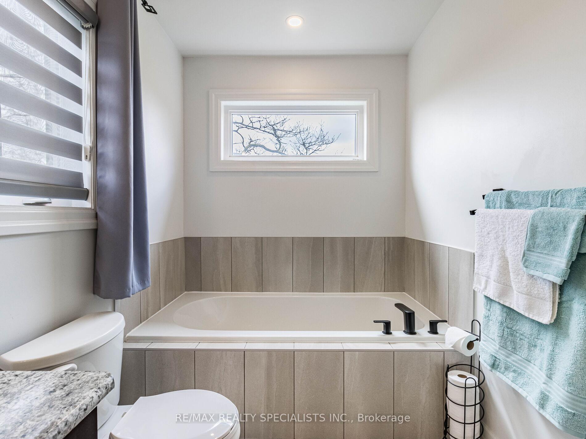 Photo 33 of Unit 1, 135 Hardcastle Drive, Cambridge — HOMEH