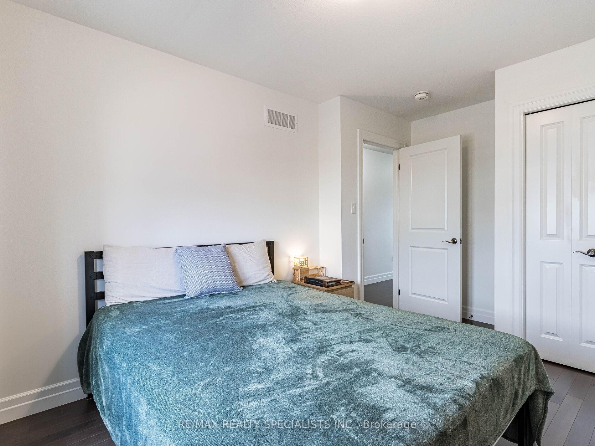 Photo 41 of Unit 1, 135 Hardcastle Drive, Cambridge — HOMEH