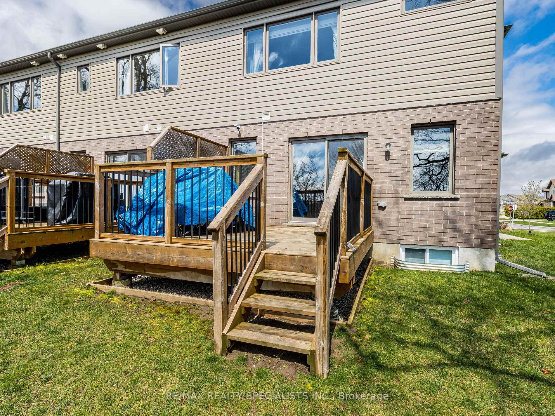 Photo 48 of Unit 1, 135 Hardcastle Drive, Cambridge — HOMEH