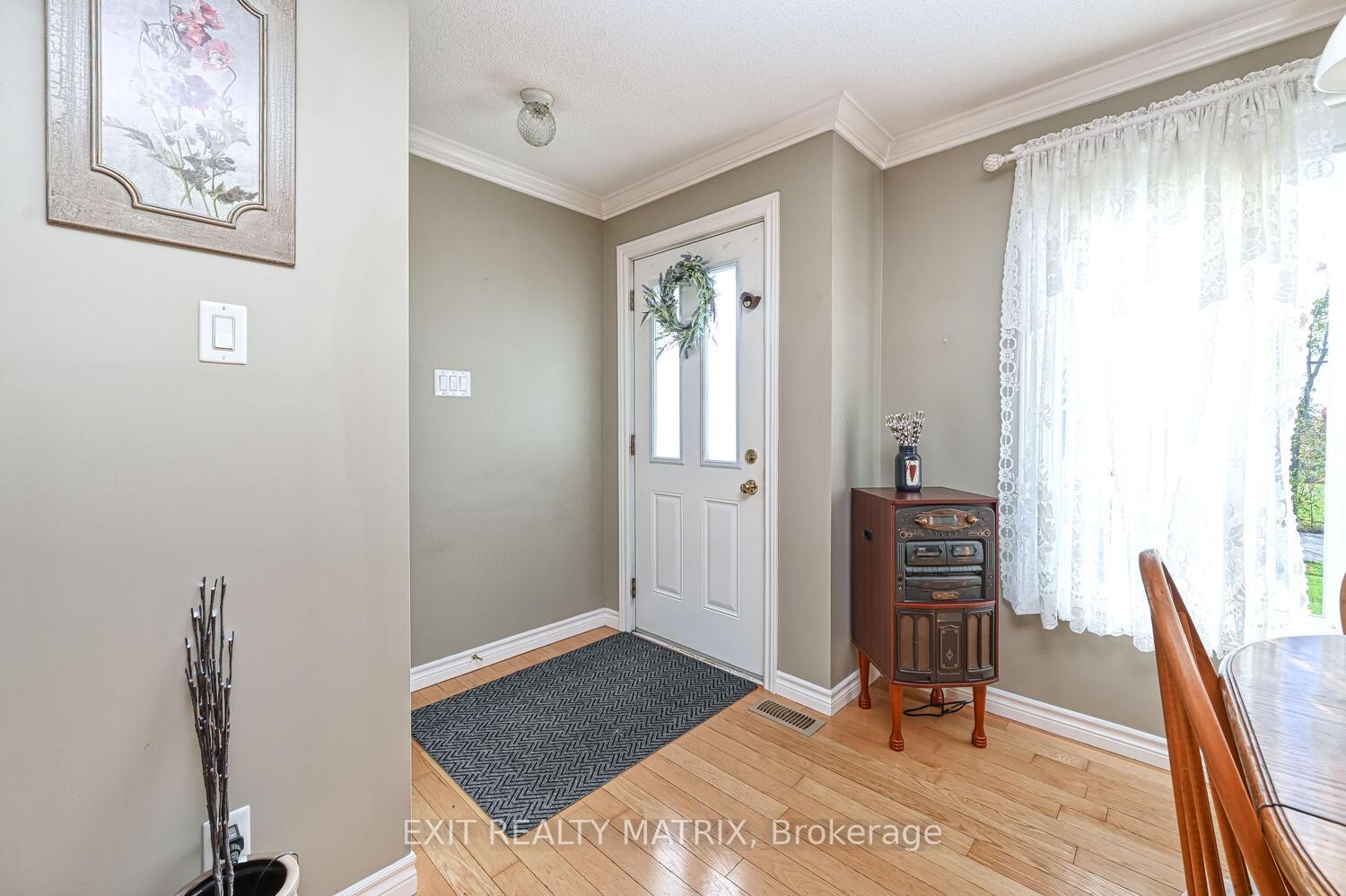 Photo 8 of 7719 Lawrence Street, Ottawa, Vernon — HOMEH