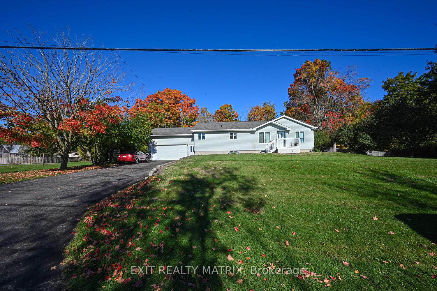 Photo 4 of 7719 Lawrence Street, Ottawa, Vernon — HOMEH