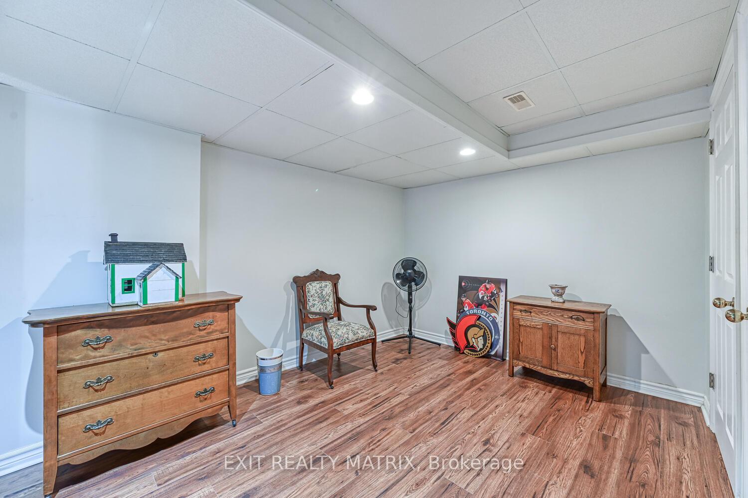 Photo 24 of 7719 Lawrence Street, Ottawa, Vernon — HOMEH