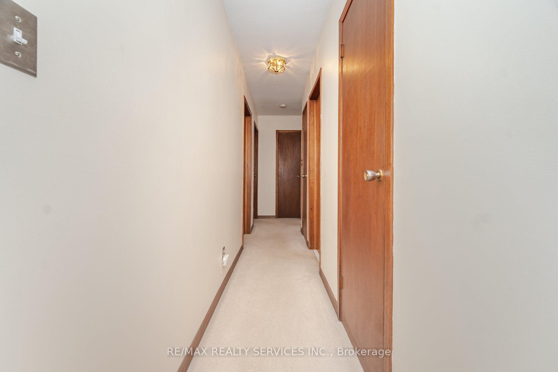 Photo 7 of 3173 Mayfield Road, Brampton, Snelgrove — HOMEH