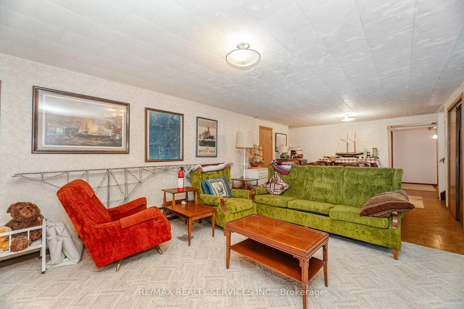 Photo 3 of 3173 Mayfield Road, Brampton, Snelgrove — HOMEH