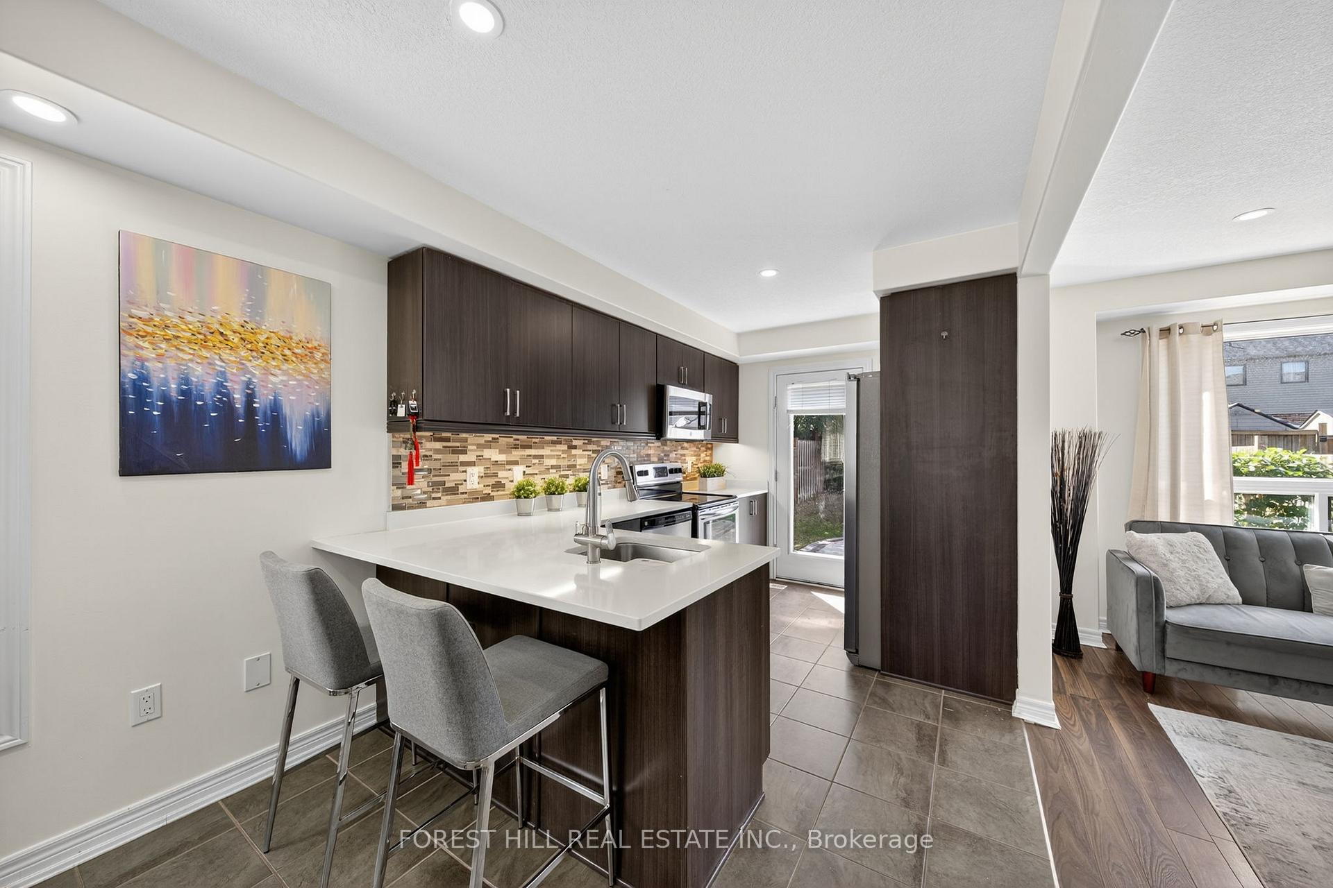 Photo 5 of 160 Banting Crescent, Essa, Angus — HOMEH