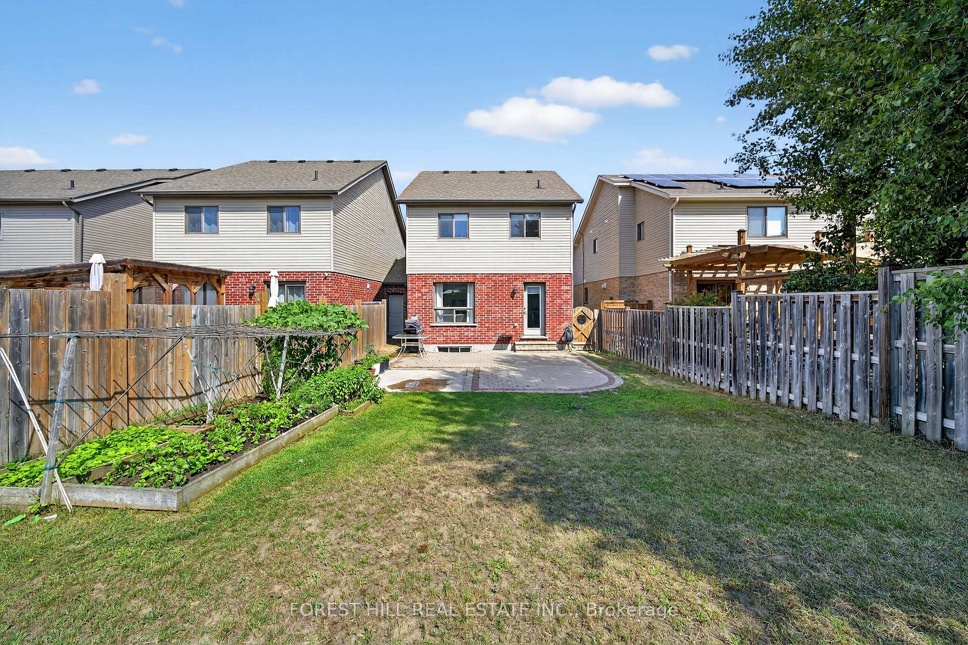 Photo 27 of 160 Banting Crescent, Essa, Angus — HOMEH