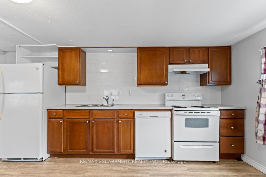 Photo 14 of 4581 Anna Lane, Lincoln, Beamsville — HOMEH
