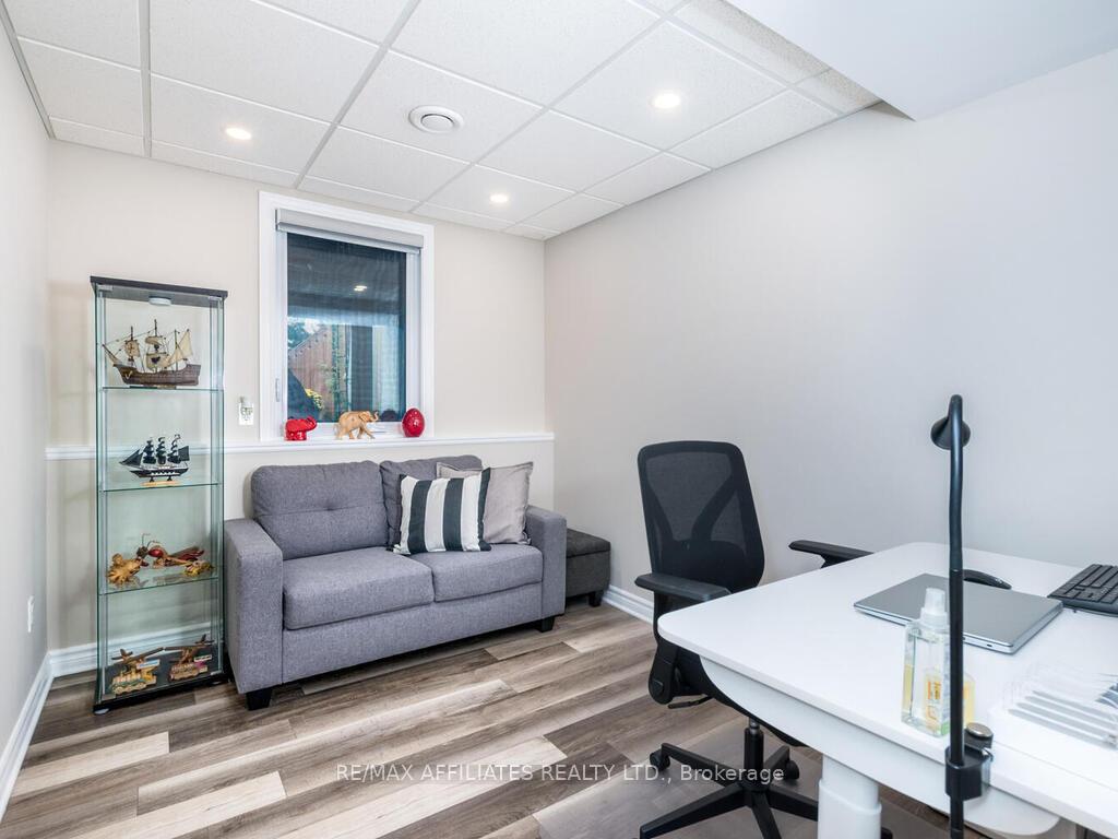 Photo 9 of 203 Booth Street, Ottawa, West Centre Town — HOMEH