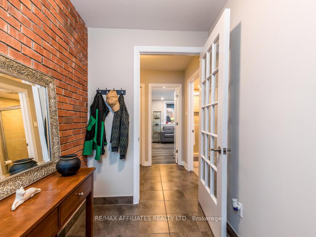 Photo 13 of 203 Booth Street, Ottawa, West Centre Town — HOMEH