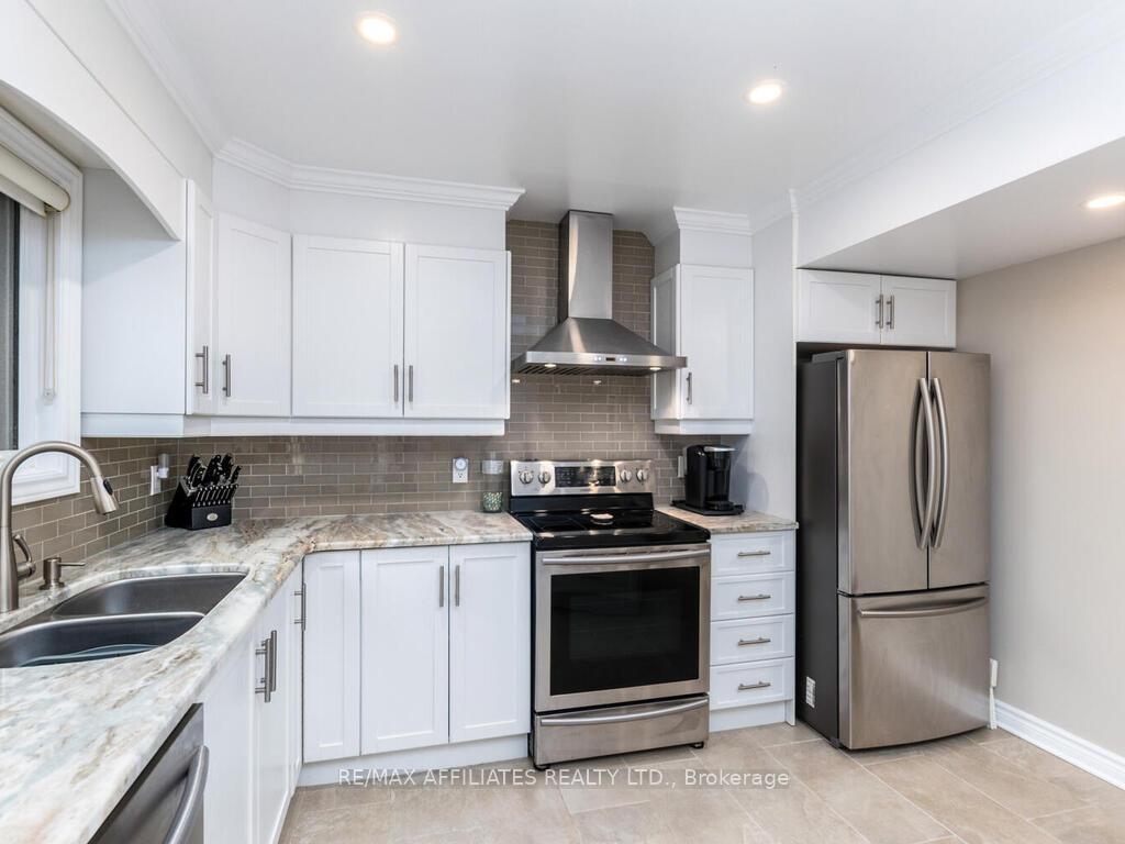 Photo 19 of 203 Booth Street, Ottawa, West Centre Town — HOMEH