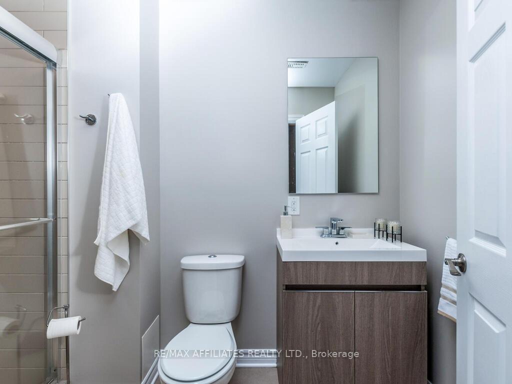 Photo 18 of 203 Booth Street, Ottawa, West Centre Town — HOMEH