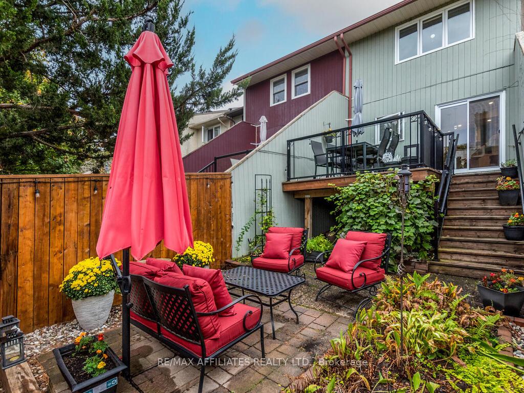 Photo 31 of 203 Booth Street, Ottawa, West Centre Town — HOMEH