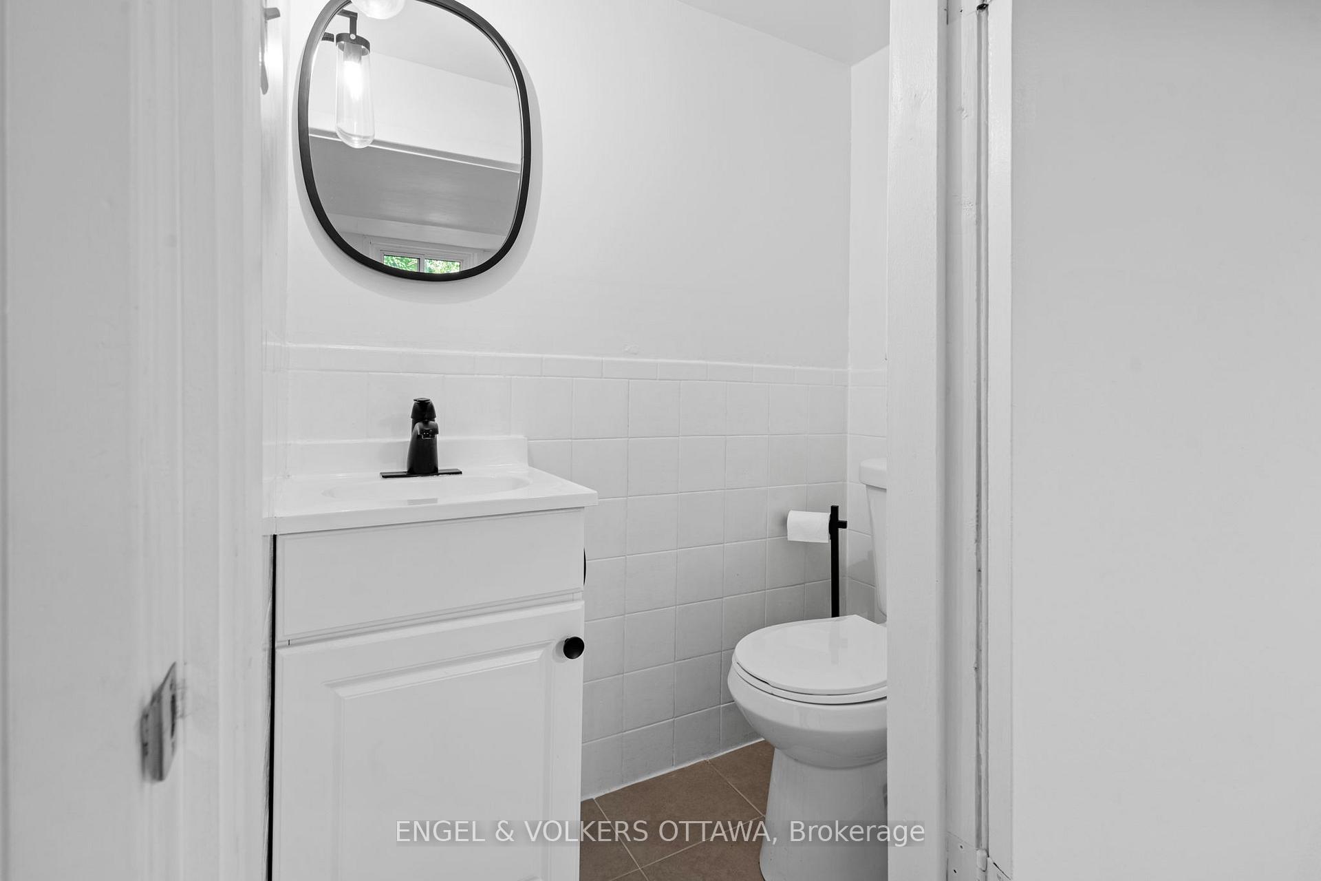 Photo 18 of 329 Hamilton Avenue S, Ottawa, Civic Hospital — HOMEH