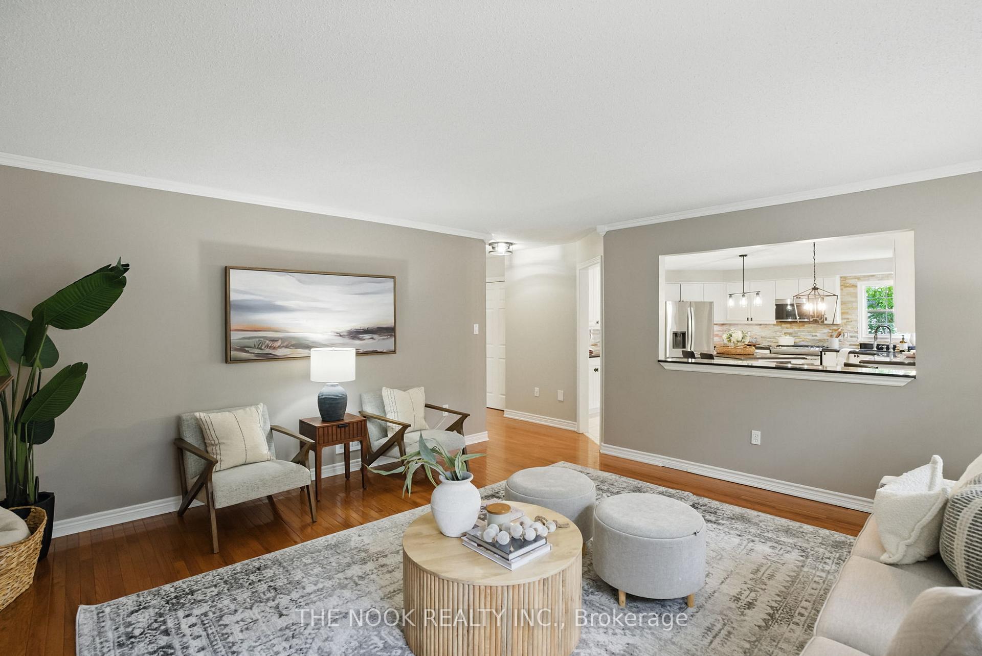 Photo 12 of 63 Croxall Boulevard, Whitby, Brooklin — HOMEH