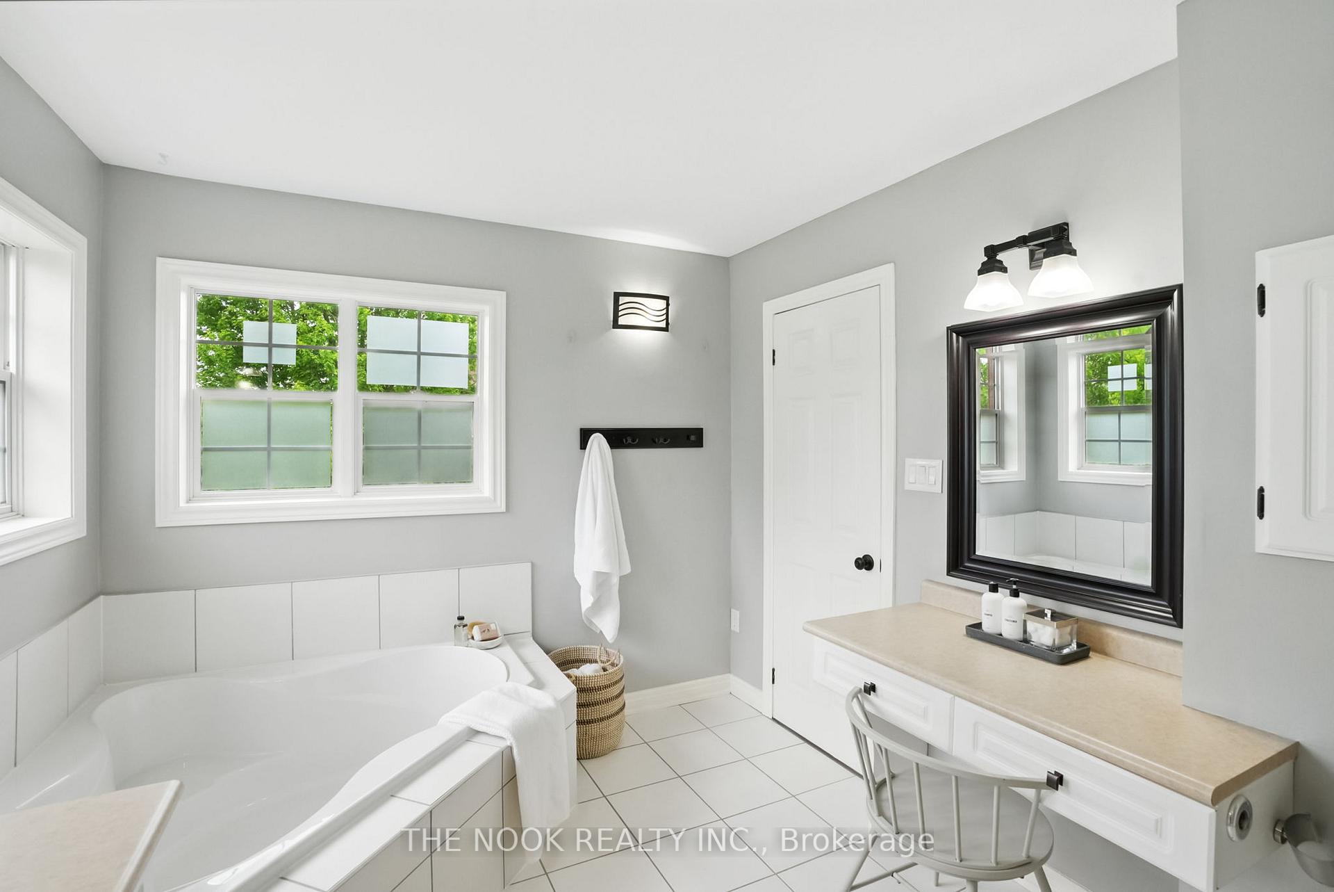 Photo 26 of 63 Croxall Boulevard, Whitby, Brooklin — HOMEH
