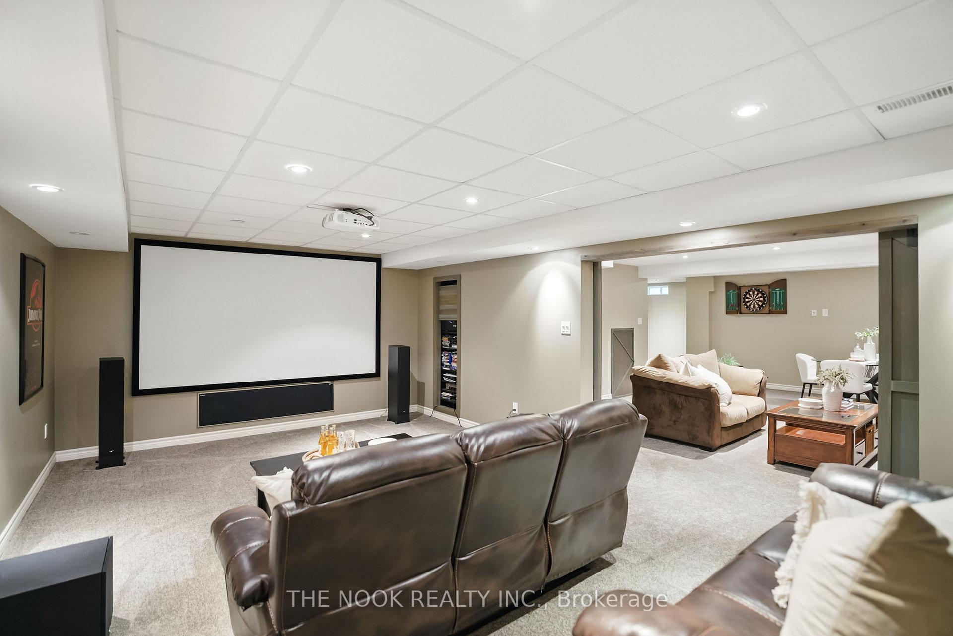 Photo 32 of 63 Croxall Boulevard, Whitby, Brooklin — HOMEH