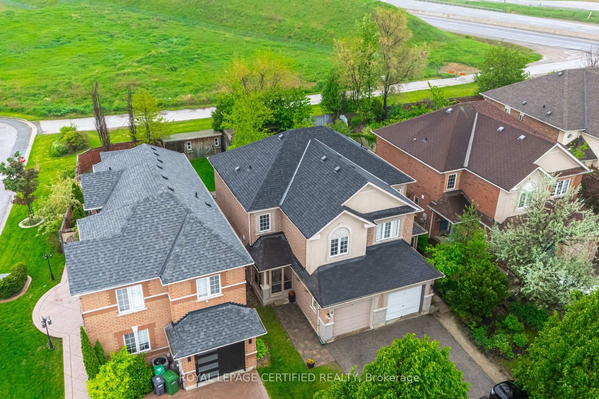 Photo 3 of 4 Hesketh Court, Caledon, Rural Caledon — HOMEH