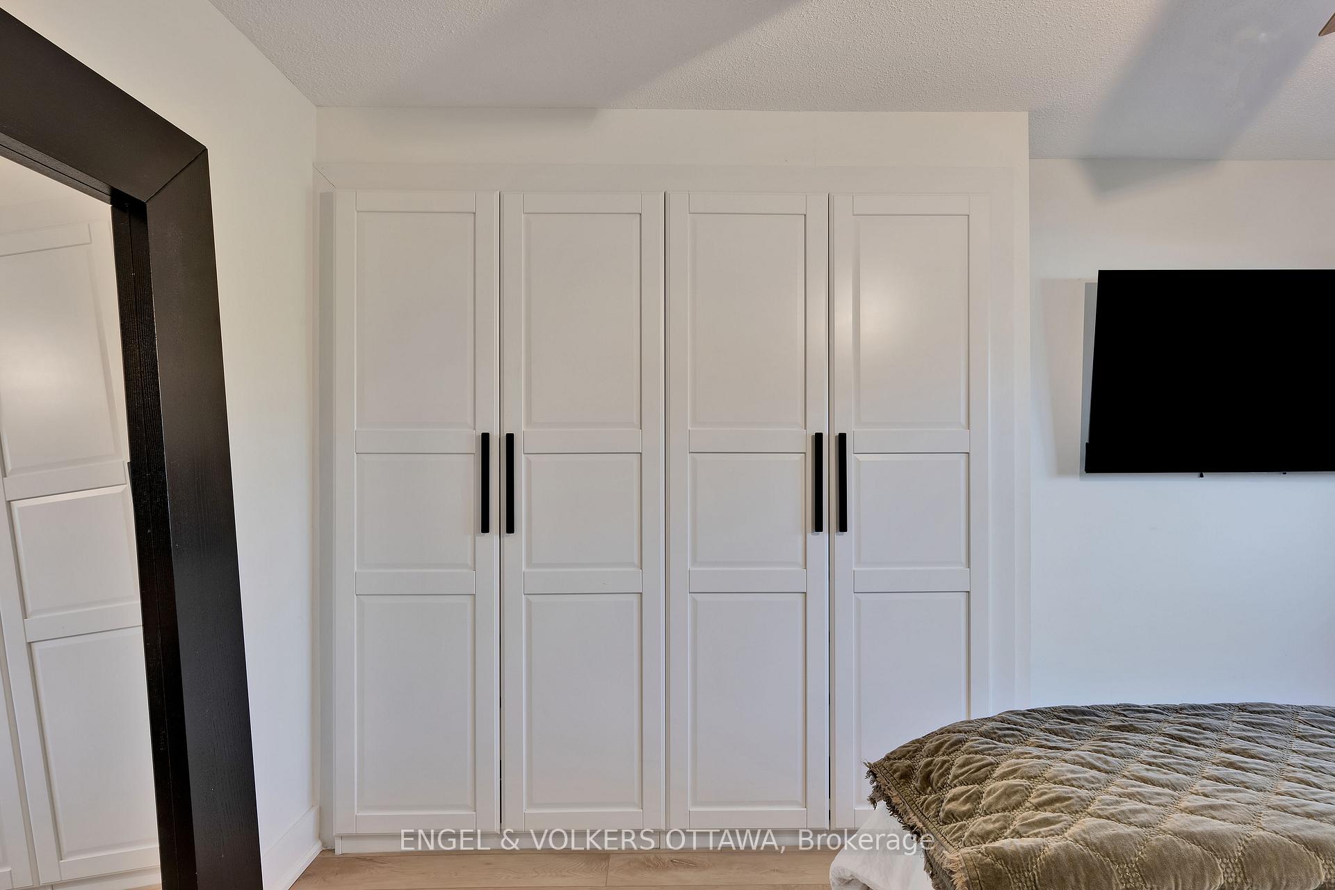 Photo 28 of 10 Tanglewood Drive, Ottawa, Bells Corners — HOMEH