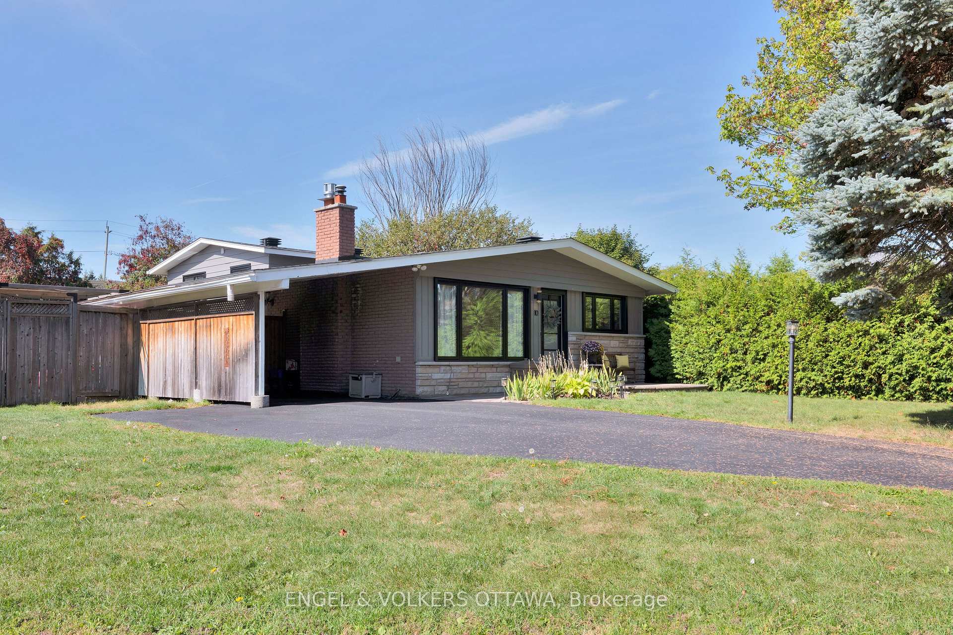 Photo 47 of 10 Tanglewood Drive, Ottawa, Bells Corners — HOMEH