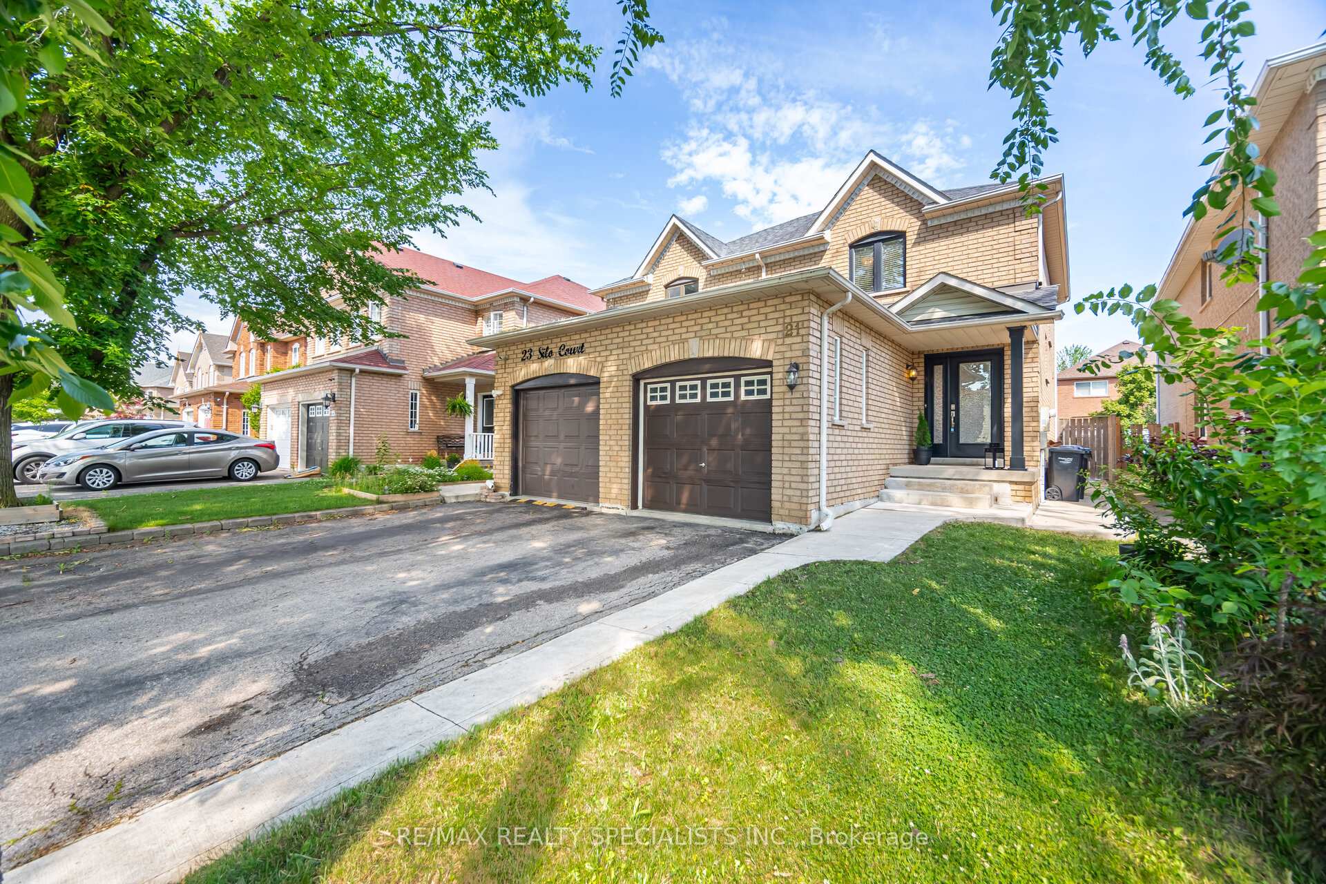 Photo 6 of 21 Silo Court, Brampton, Fletcher's Creek Village — HOMEH