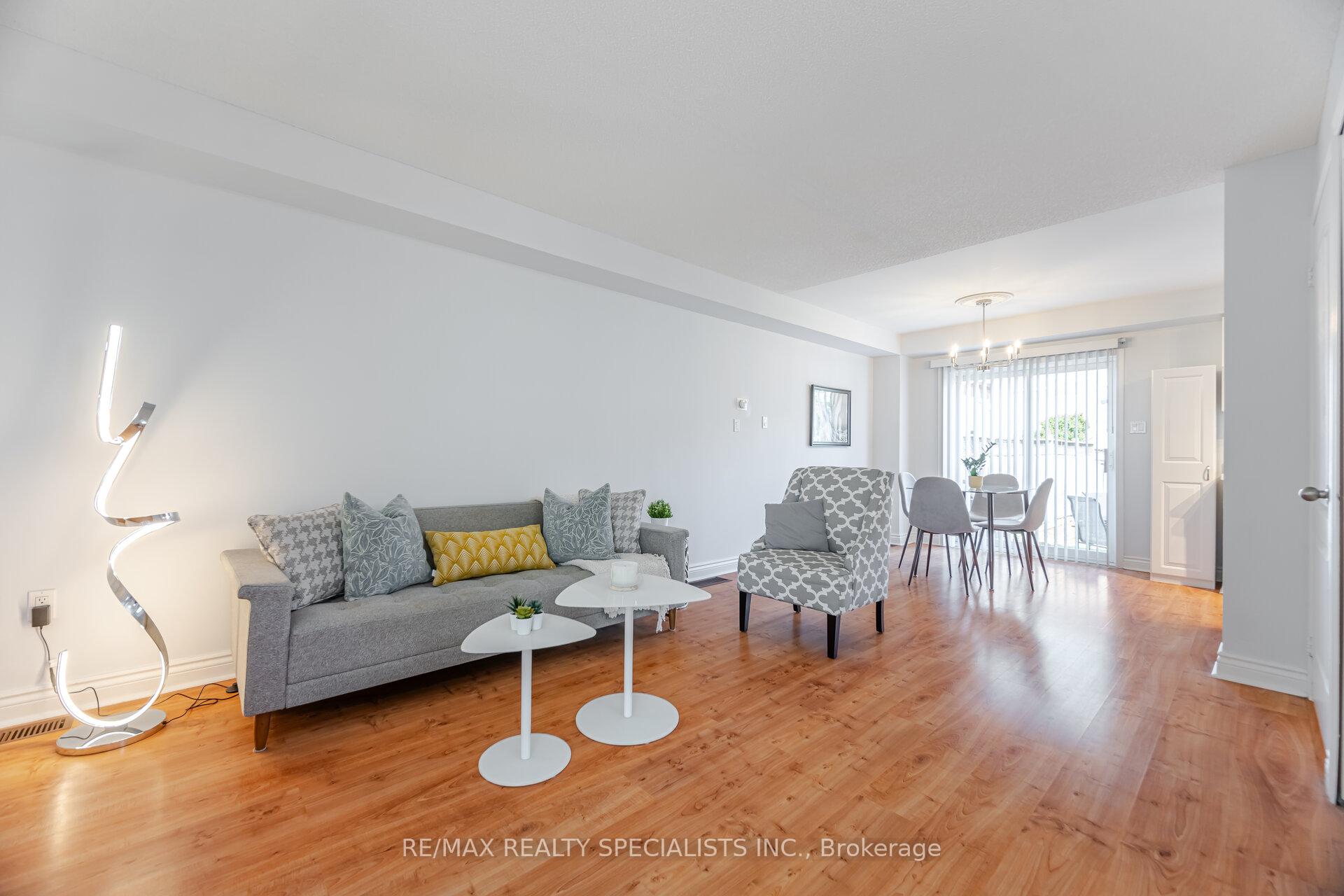 Photo 37 of 21 Silo Court, Brampton, Fletcher's Creek Village — HOMEH