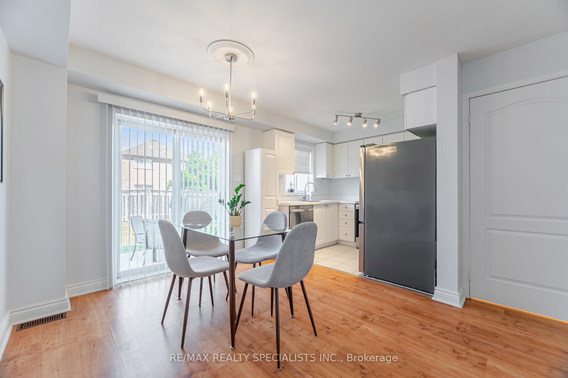 Photo 26 of 21 Silo Court, Brampton, Fletcher's Creek Village — HOMEH