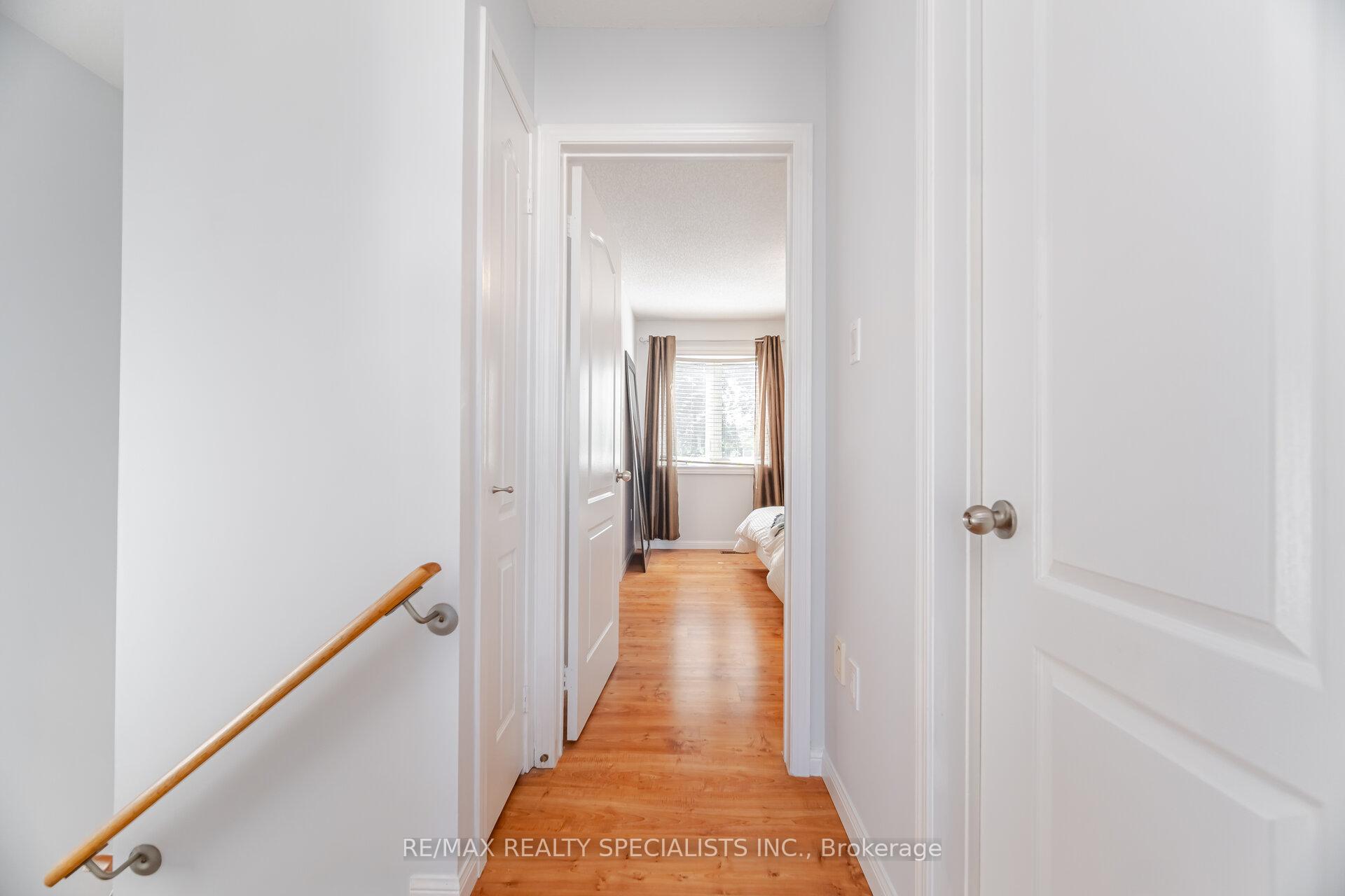 Photo 12 of 21 Silo Court, Brampton, Fletcher's Creek Village — HOMEH