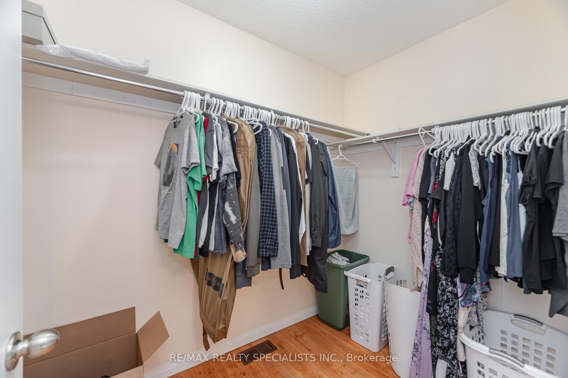 Photo 16 of 21 Silo Court, Brampton, Fletcher's Creek Village — HOMEH