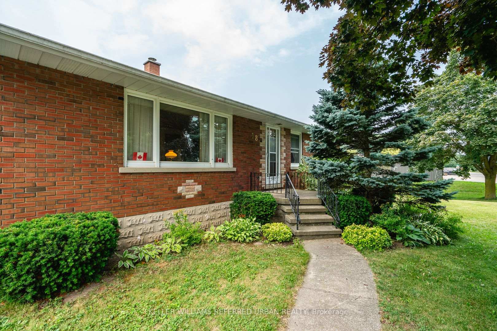 Photo 18 of 18 King Street S, Minto — HOMEH