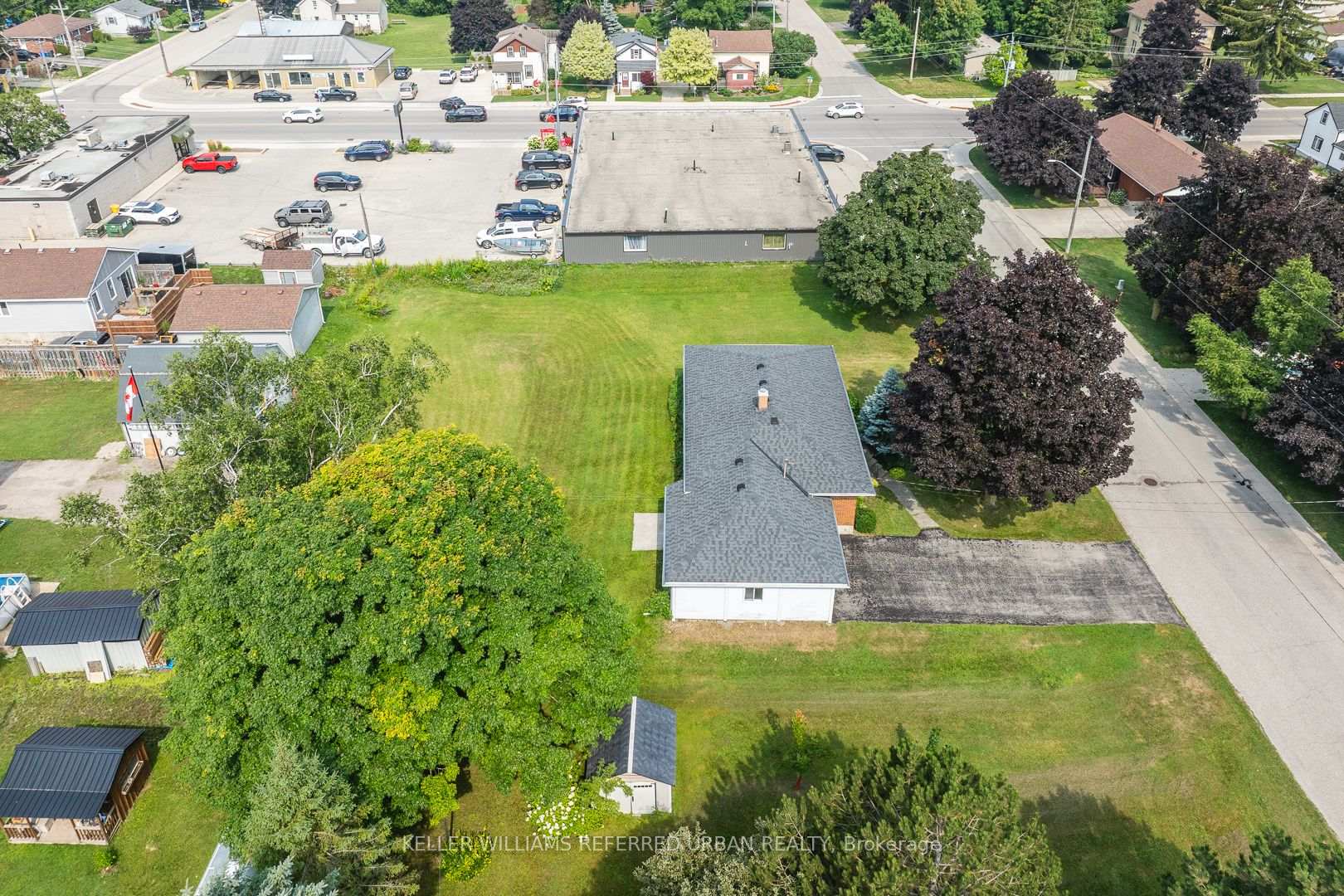 Photo 31 of 18 King Street S, Minto — HOMEH