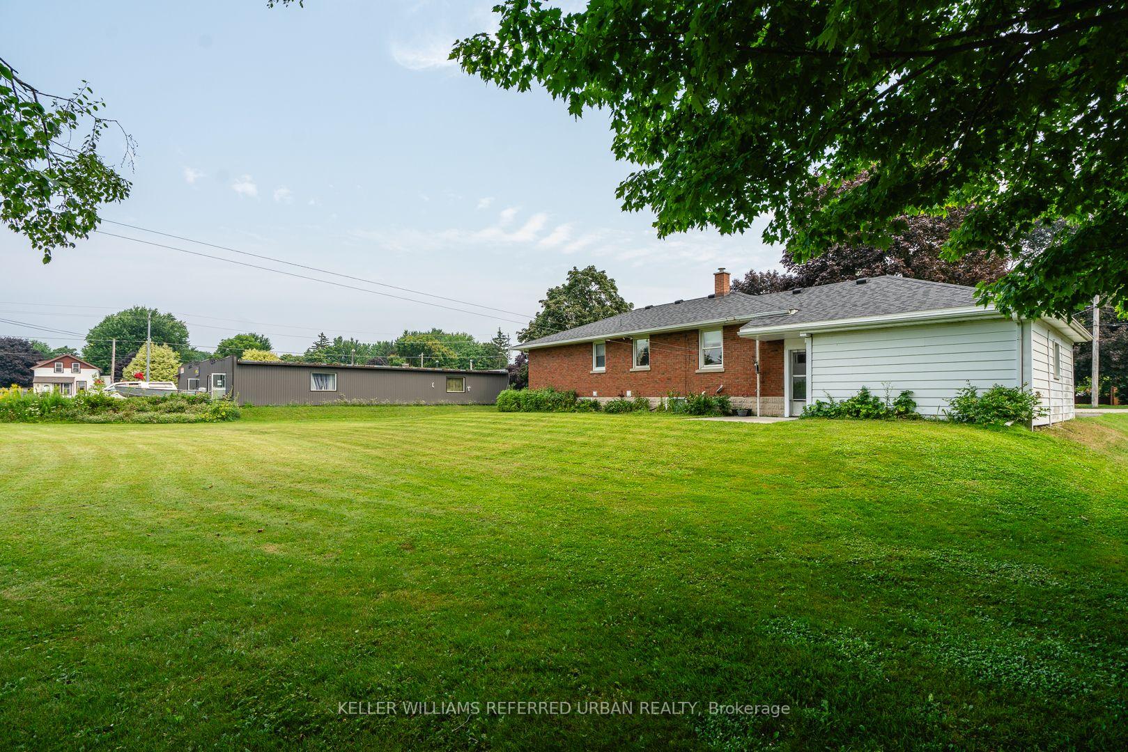 Photo 13 of 18 King Street S, Minto — HOMEH