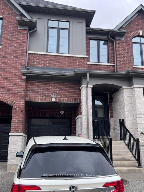 Front of 1419 Oakmont Common