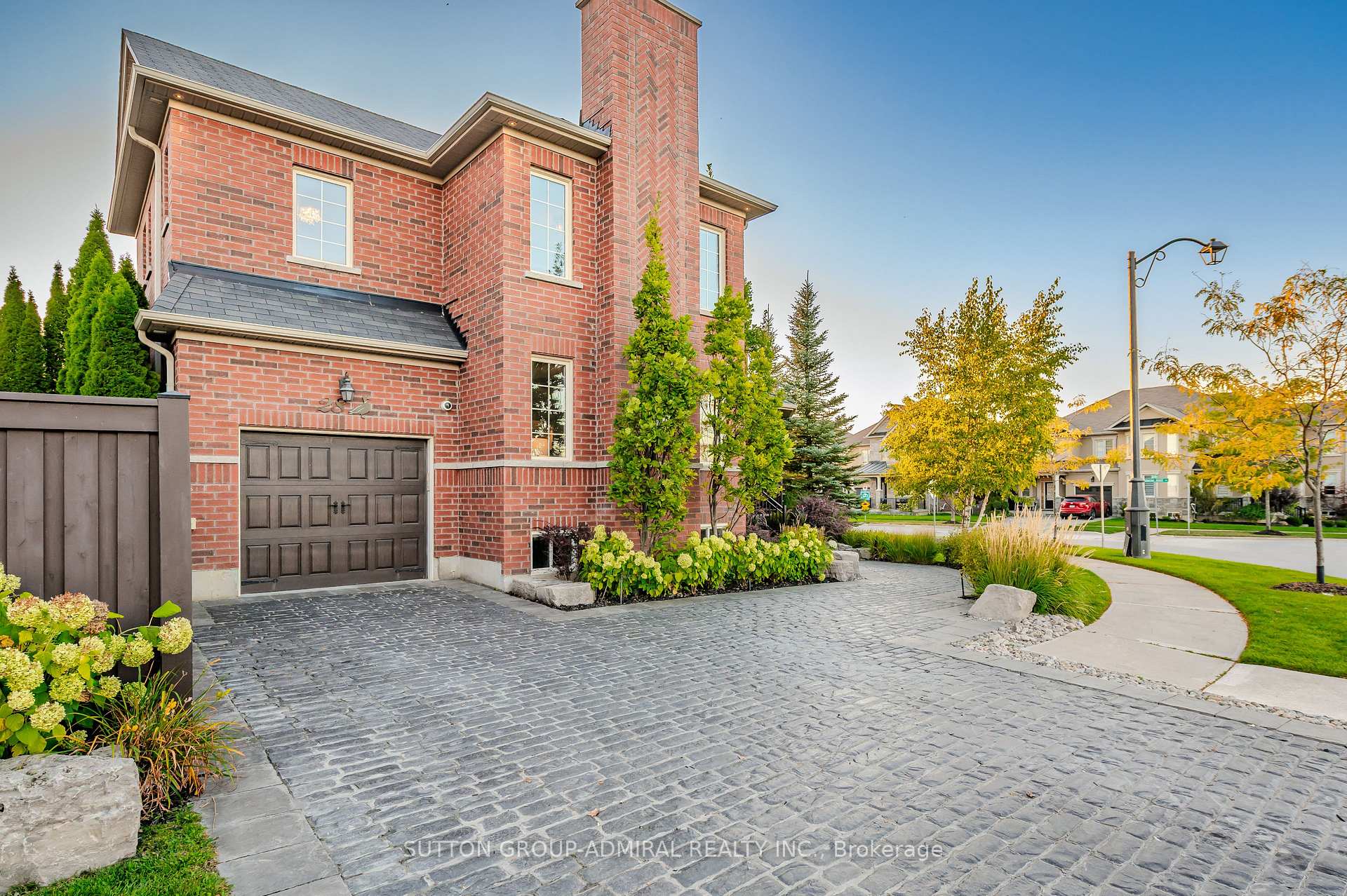 Photo 11 of 28 Black Duck Trail, King, Nobleton — HOMEH