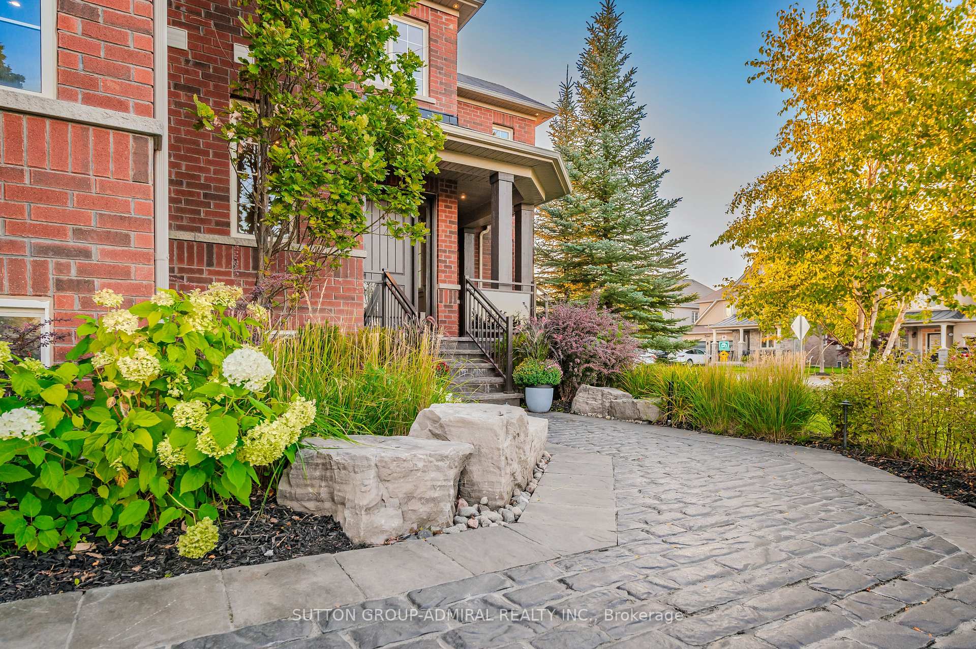 Photo 12 of 28 Black Duck Trail, King, Nobleton — HOMEH