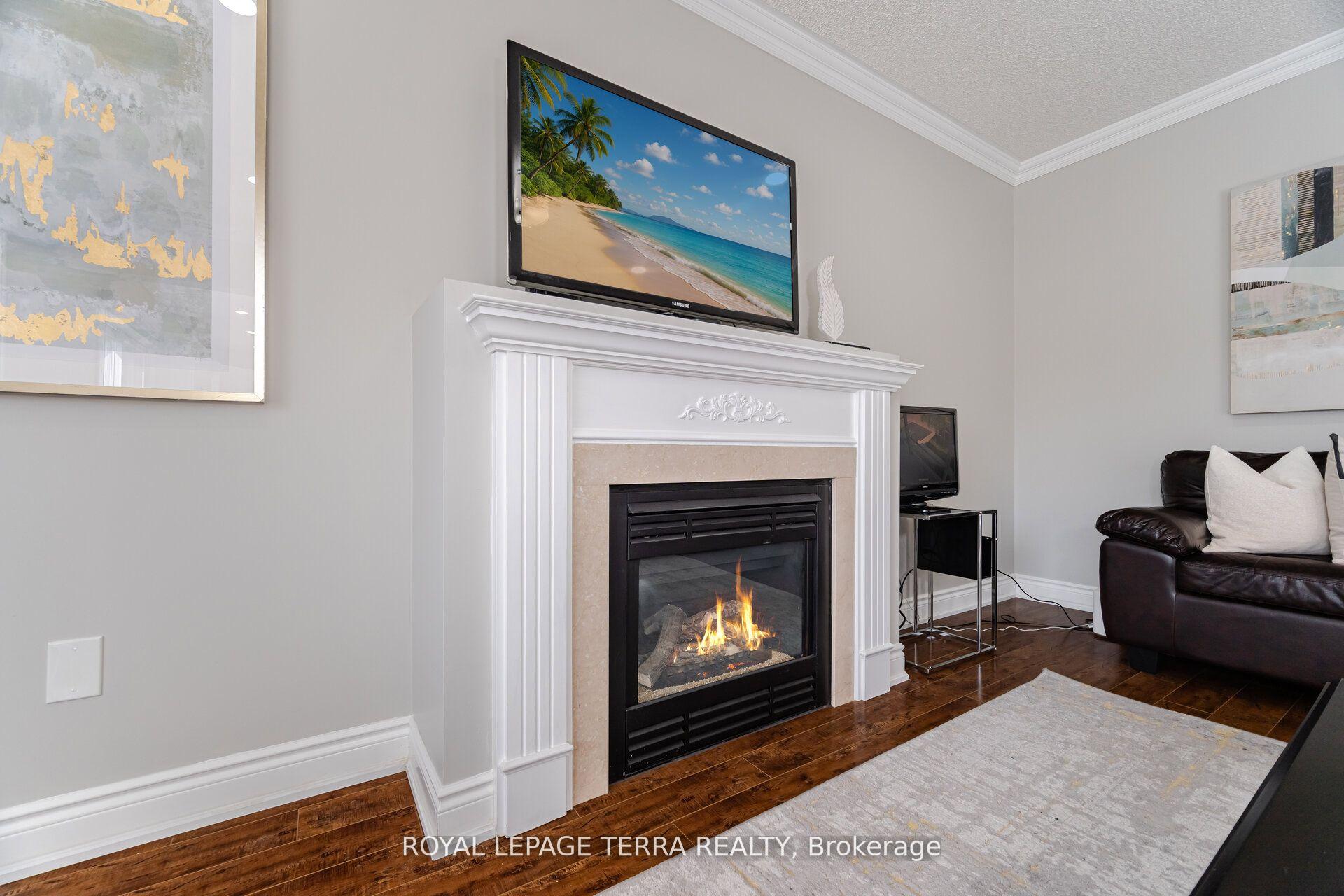 Photo 25 of 19 Valleypark Crescent, Brampton, Fletcher's Meadow — HOMEH