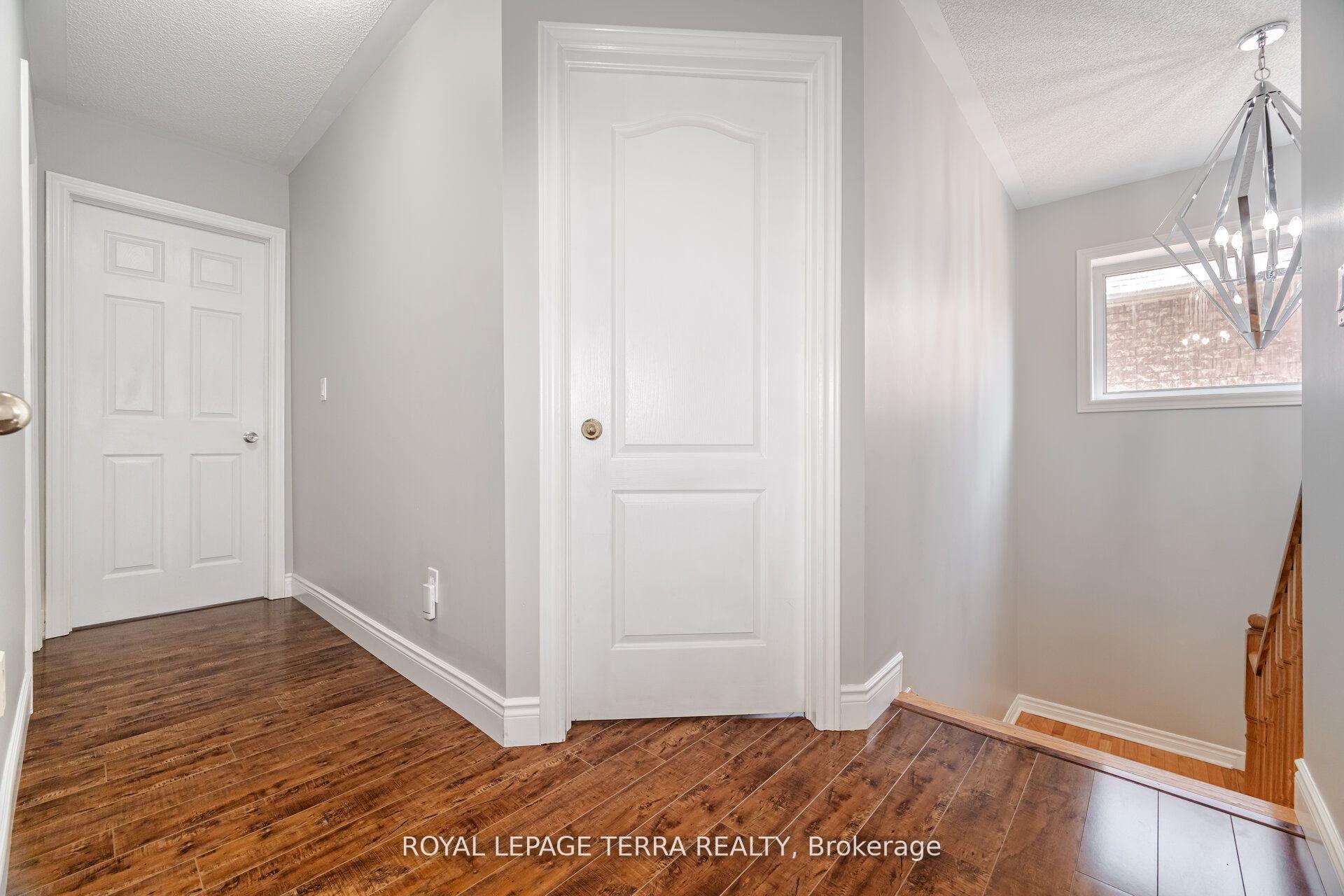 Photo 29 of 19 Valleypark Crescent, Brampton, Fletcher's Meadow — HOMEH