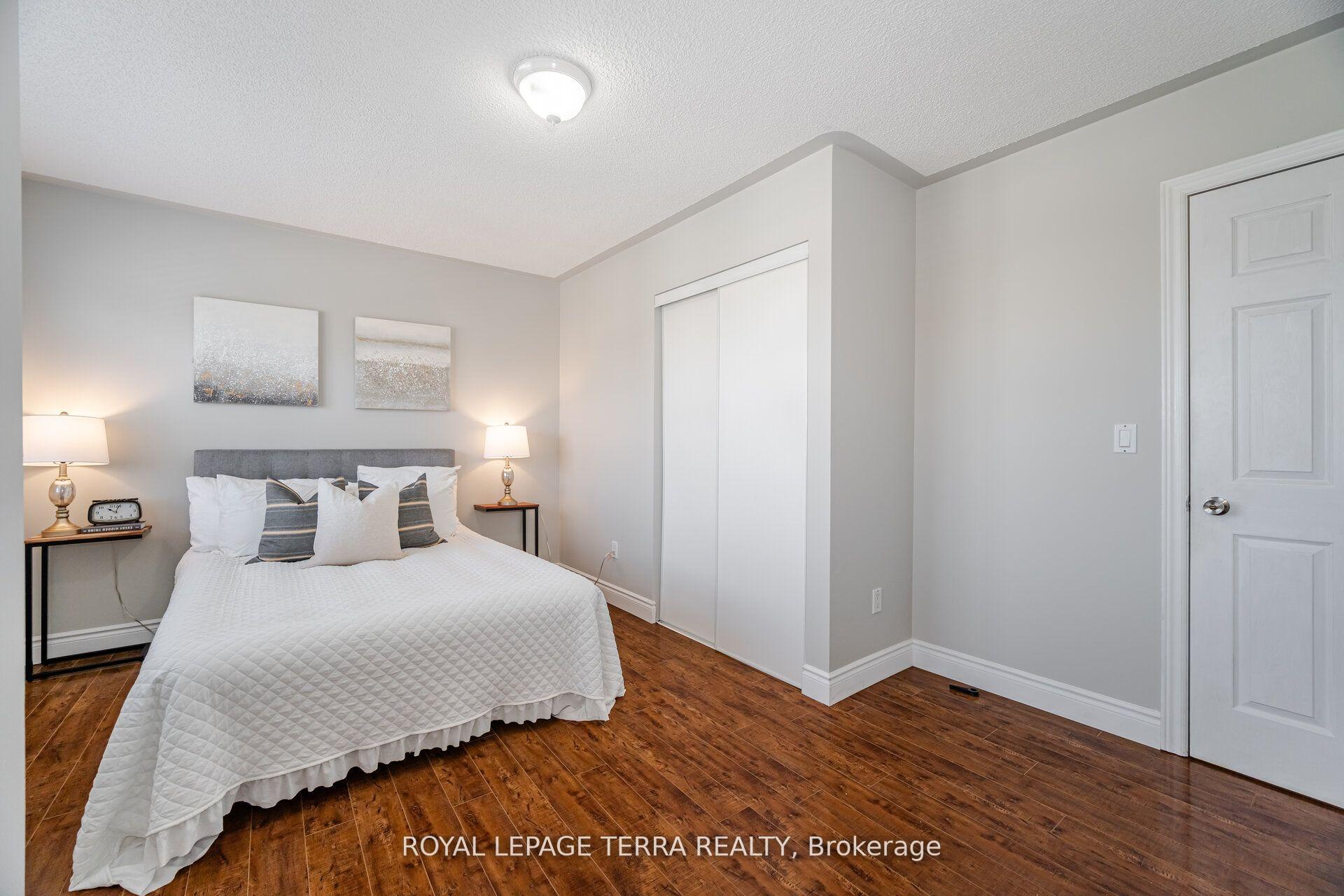 Photo 40 of 19 Valleypark Crescent, Brampton, Fletcher's Meadow — HOMEH