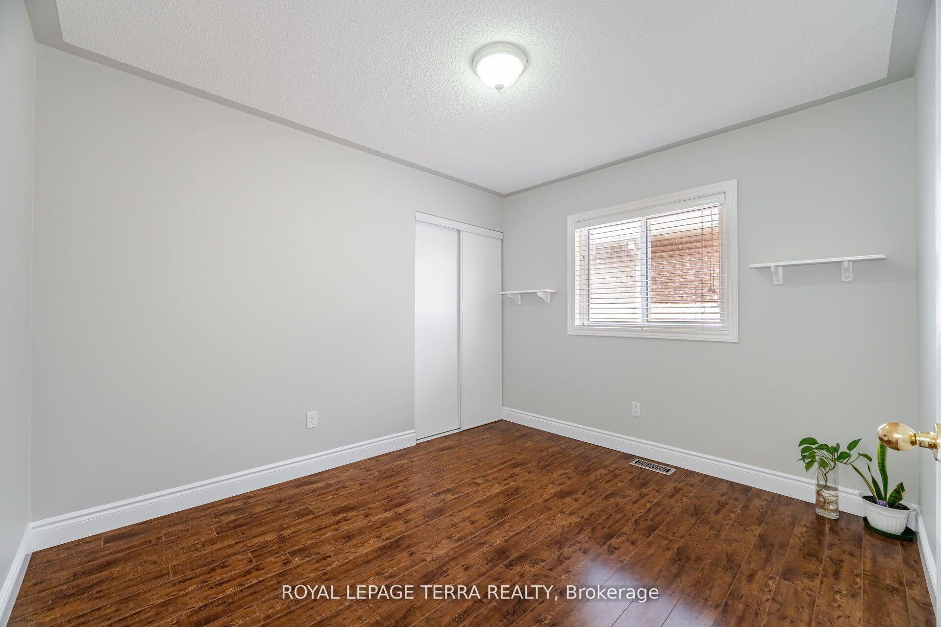 Photo 38 of 19 Valleypark Crescent, Brampton, Fletcher's Meadow — HOMEH