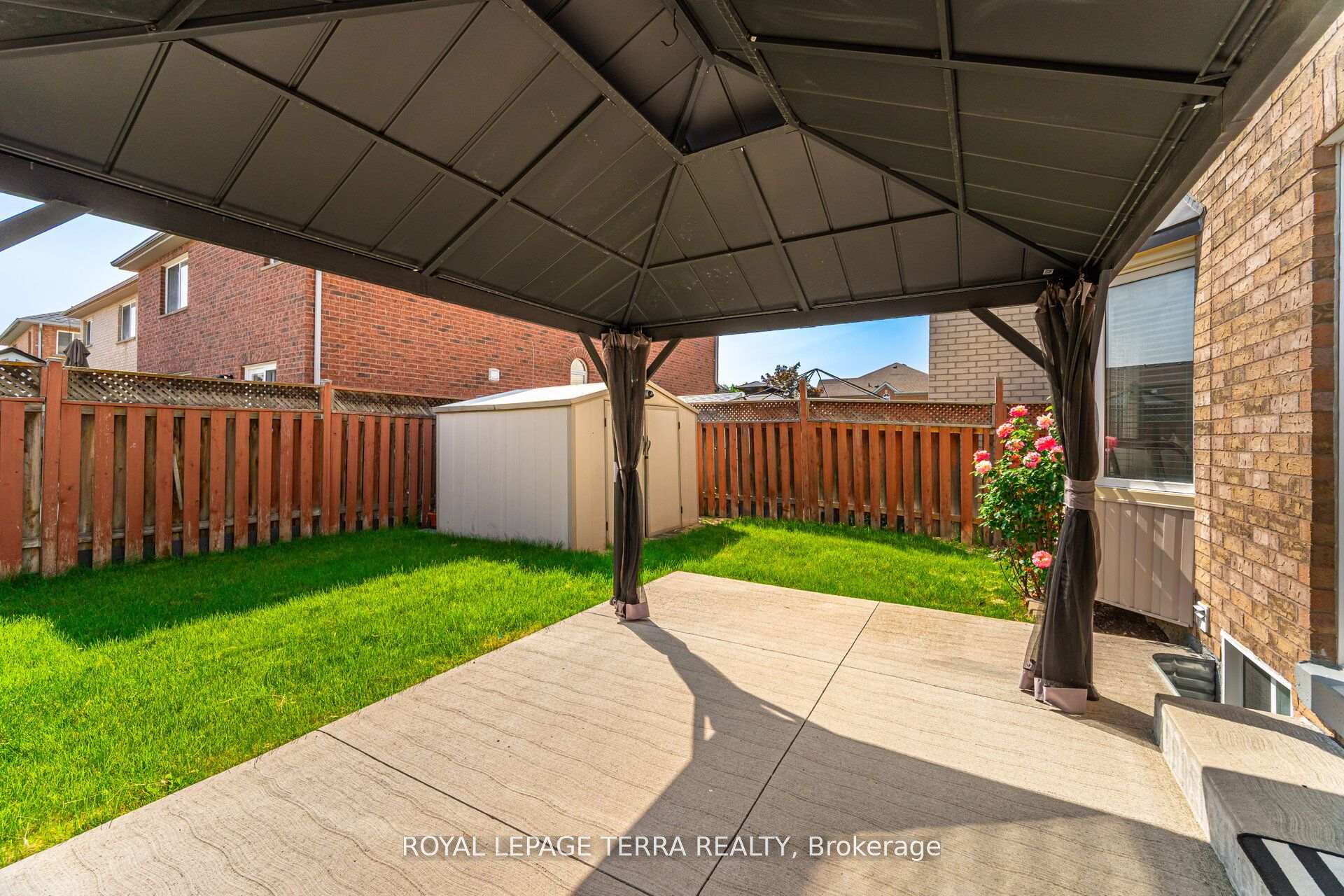 Photo 43 of 19 Valleypark Crescent, Brampton, Fletcher's Meadow — HOMEH