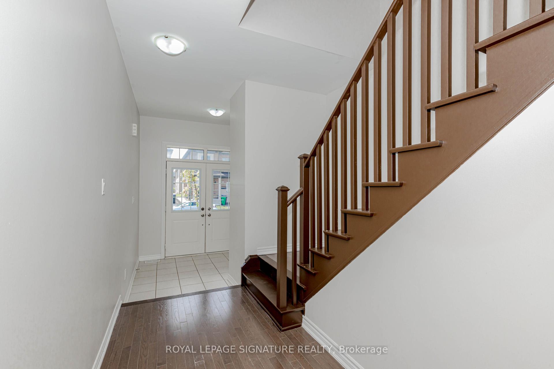 Photo 4 of 7 Truffle Court, Brampton, Northwest Brampton — HOMEH