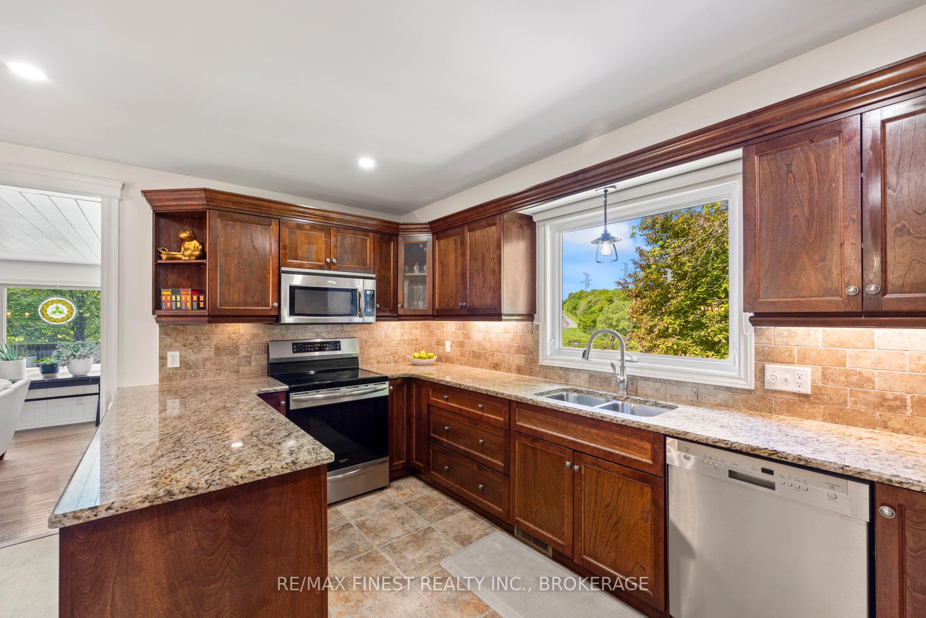 Photo 13 of 819 Safari Drive, Kingston, North of Taylor-Kidd Blvd — HOMEH