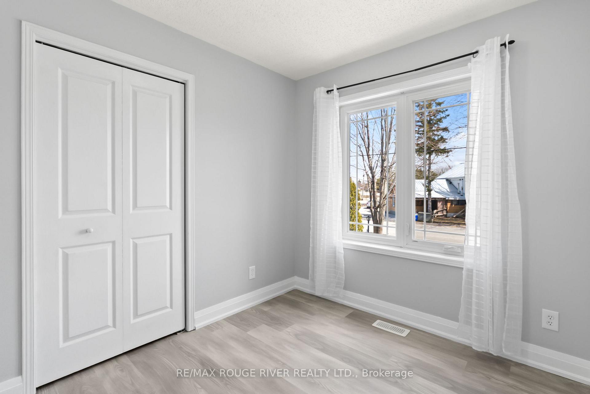 Photo 36 of 495 Lakeland Crescent, Brock, Beaverton — HOMEH