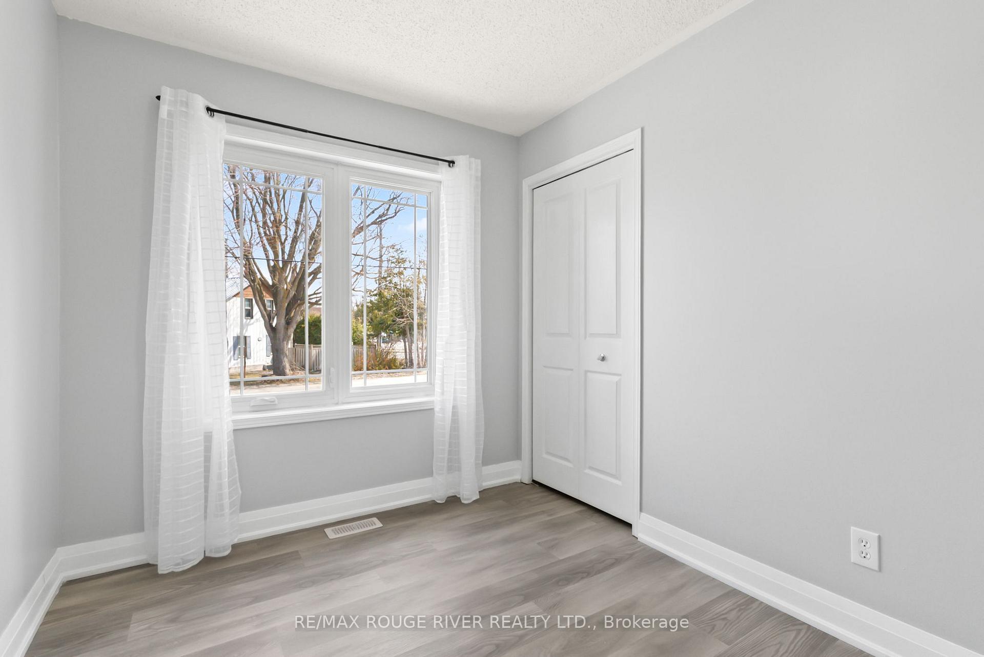 Photo 17 of 495 Lakeland Crescent, Brock, Beaverton — HOMEH